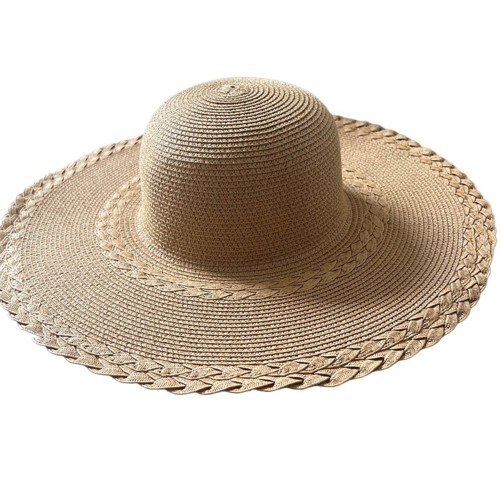 NWOT FOREVER 21 TAN STRAW FLOPPY SUN HAT WITH OVERSIZED BRIM
